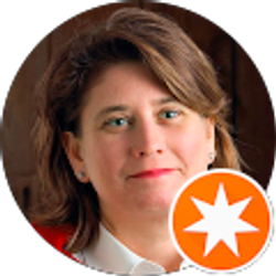 Profile photo of Heidi Tickle