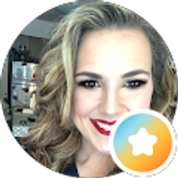Profile photo of Amanda Lawrence