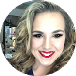 Profile photo of Amanda Lawrence