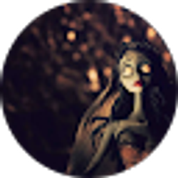 Profile photo of Lauryn Daniels