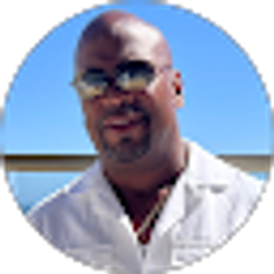 Profile photo of Darren Heyward
