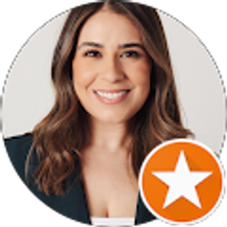 Profile photo of Jasmin Valiente