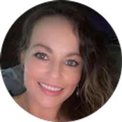 Profile photo of Courtney Cooper