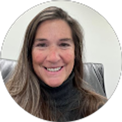 Profile photo of Angie Carr