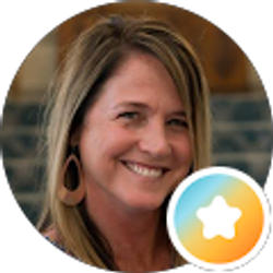 Profile photo of Kelle Bush