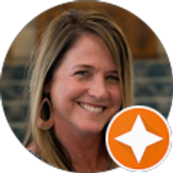 Profile photo of Kelle Bush