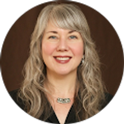 Profile photo of Lisa Gentry