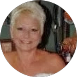 Profile photo of Lori Magnifico-Purta
