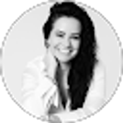 Profile photo of Lindsey Zalnoski