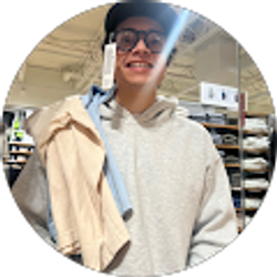 Profile photo of Alejandro Santos