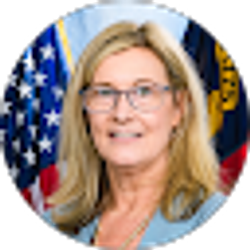 Profile photo of Jennifer Smith