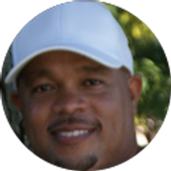 Profile photo of Lee Pippens