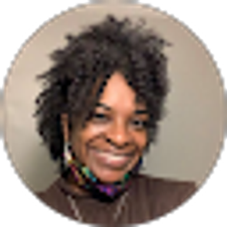 Profile photo of Lia Nelson