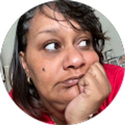 Profile photo of Denise Ross