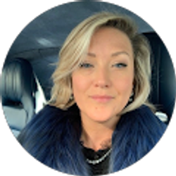 Profile photo of Lisa Anastas