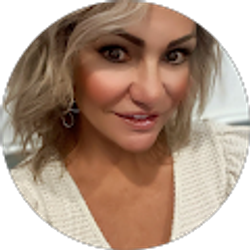 Profile photo of Heather Nelson