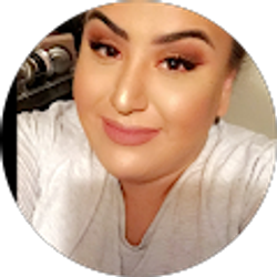 Profile photo of CatEyeCatalina Catalina pacheco