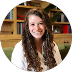 Profile photo of Jenna Bailey