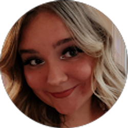 Profile photo of Zoe Dowell