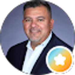 Profile photo of Oliver Cuevas
