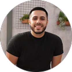 Profile photo of Roman Ochoa