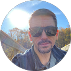 Profile photo of Scott DelleDonne