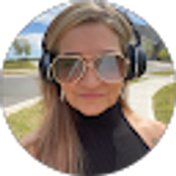 Profile photo of Sarah DeVries