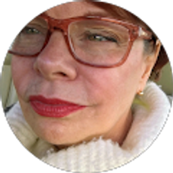 Profile photo of Dianne Poplawski