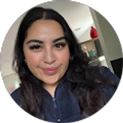 Profile photo of Stephanie Urbina