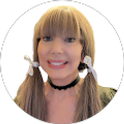 Profile photo of Deirdre Sullivan