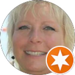 Profile photo of Carrie Gardner