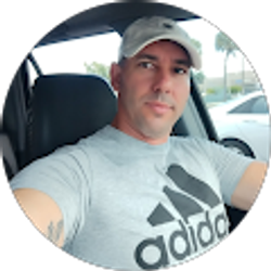 Profile photo of Yusniel Valdés