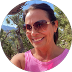 Profile photo of Rosie DeSimone Poling