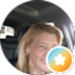 Profile photo of Kelly Hiller