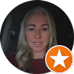Profile photo of Amy LeVar