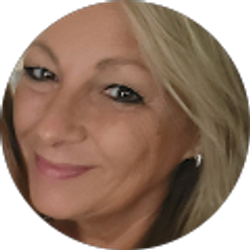 Profile photo of Michelle Crawford