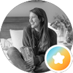 Profile photo of Julie Lisak