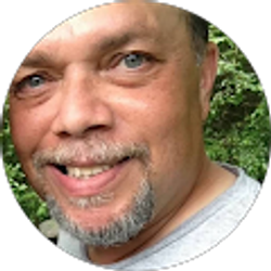 Profile photo of Thomas