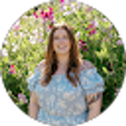 Profile photo of emma peterson
