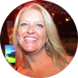 Profile photo of Noelle Young