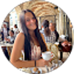 Profile photo of Mikayla Pappas