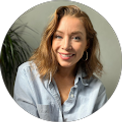 Profile photo of April Giannosa