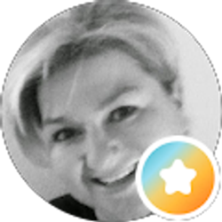 Profile photo of Suzi Carragher