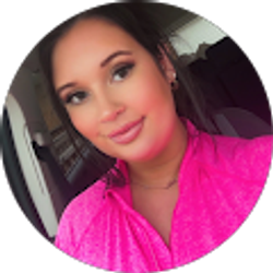 Profile photo of Emily Lauren