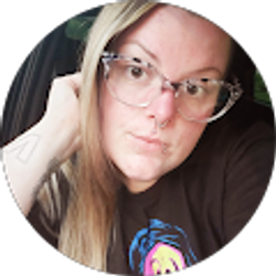 Profile photo of Sarah Hunsinger