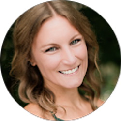 Profile photo of Lorraine Stippec