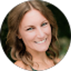 Profile photo of Lorraine Stippec