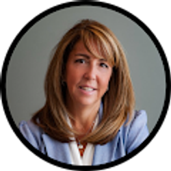 Profile photo of Shannon Carter