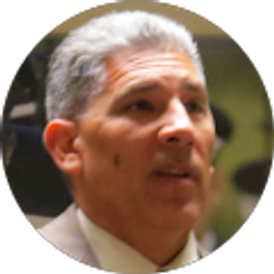 Profile photo of Lee Lopez