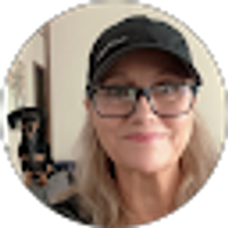 Profile photo of Vicki Adams